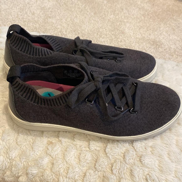 RYKA Women’s Surround Fit pull on faux lace up brown Size 7.5 shoes - Picture 4 of 12